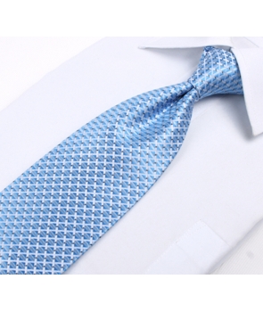 Coffret Séoul - Cravate Bleu ciel à losanges et petits points noirs sur fond imprimé de fines rayures bleu ciel et bleu azur